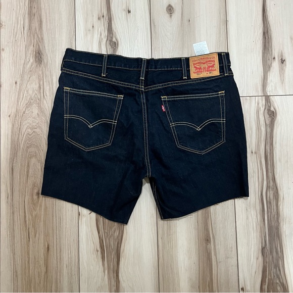 🚨 Levi’s 511 Cutoff Jeans W38 - Picture 2 of 2